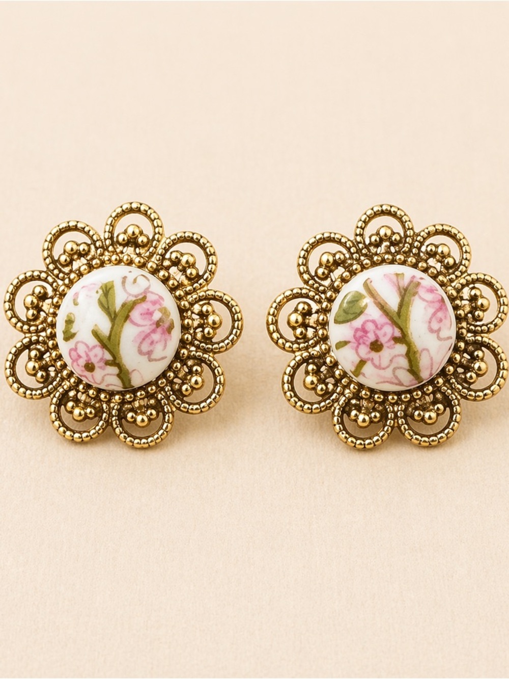Vintage Gold Tone Button Stud Flower Floral Rose Design Clip on Earrings